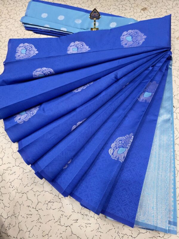 Borderless Kubera Silk Saree - Blue