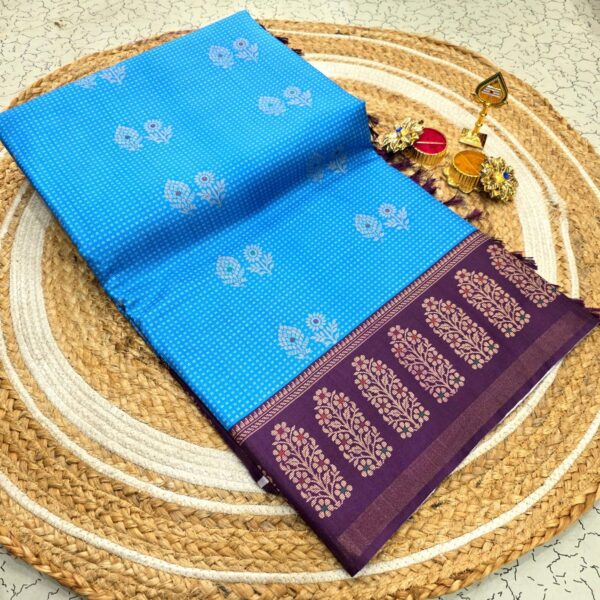 Siddhanth Weaves Vanakkam Silk - Blue & Purple Zari border